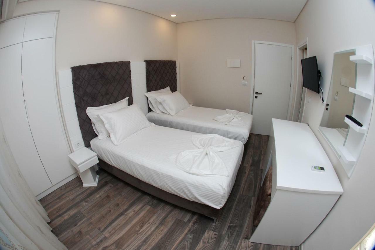 Hotel Ramo Saranda エクステリア 写真