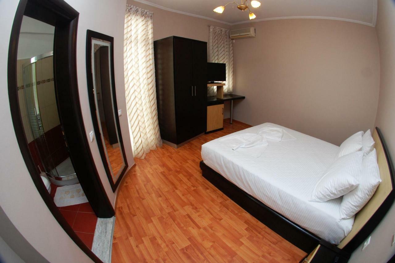 Hotel Ramo Saranda エクステリア 写真