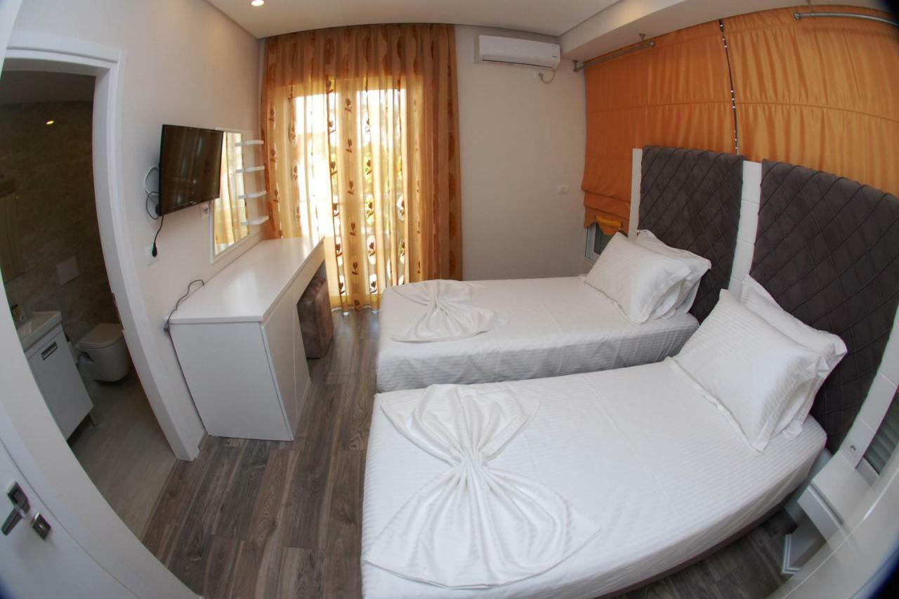 Hotel Ramo Saranda エクステリア 写真