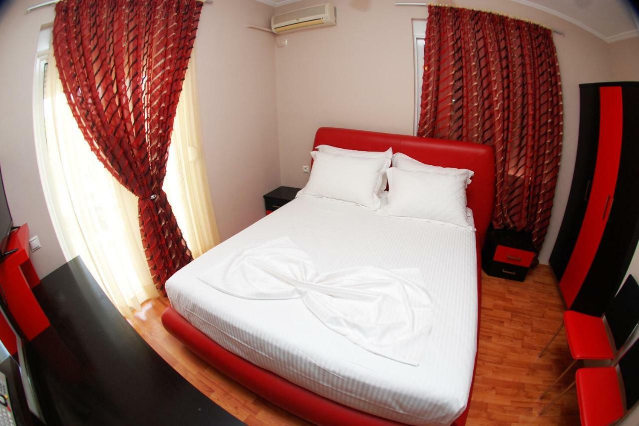 Hotel Ramo Saranda エクステリア 写真