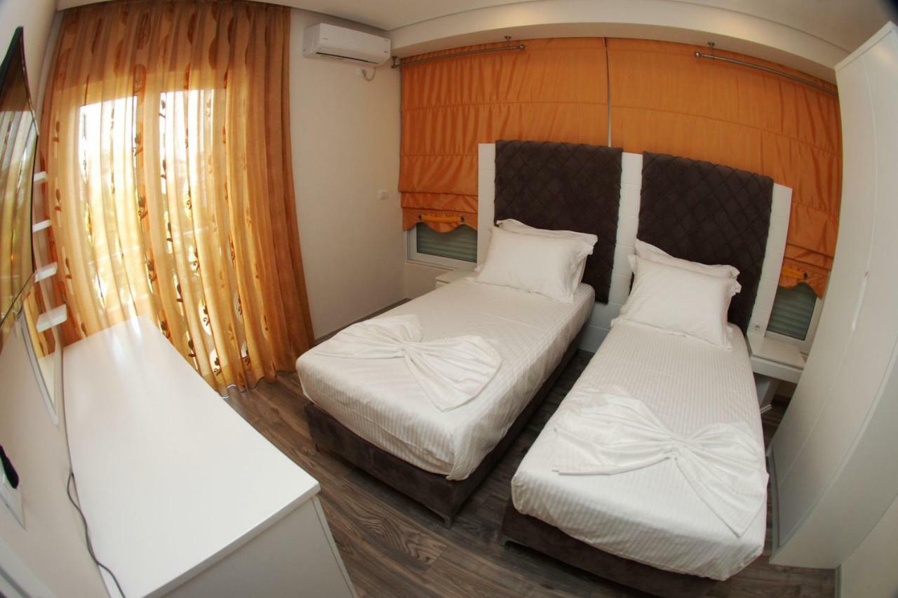 Hotel Ramo Saranda エクステリア 写真